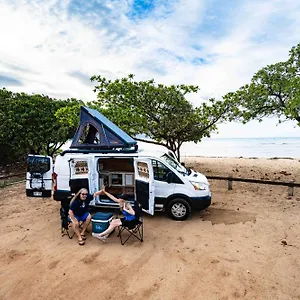 Luxury tent Campcar Maui Jeeps Suvs Hybrid Camper With Equipment And Travel Advice